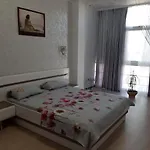 Apartman маршала малиновського 18 б 12 жемчужина *